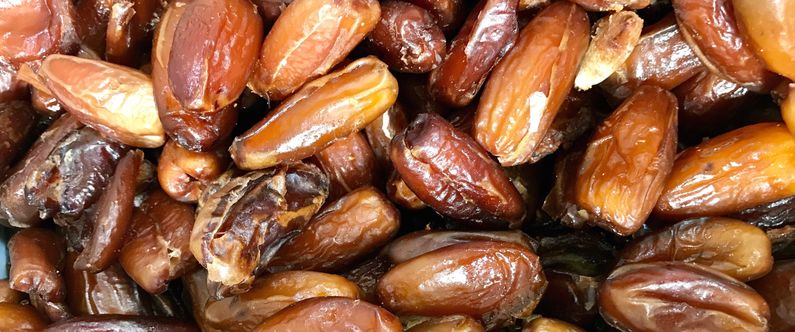 Research at WCM-Q has revealed the effects on human metabolism of two popular date varieties.