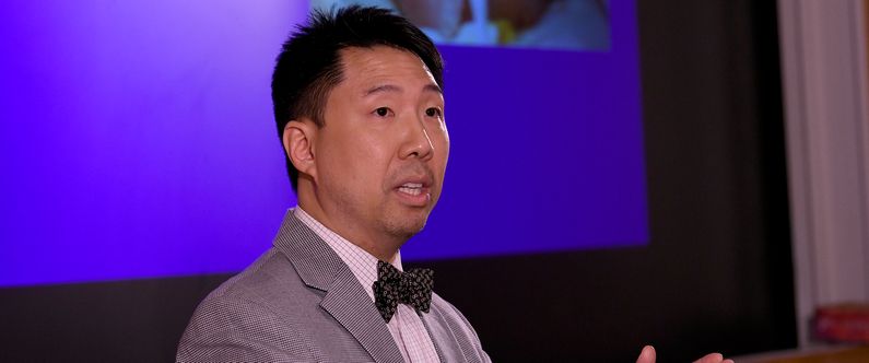 WCM-Q Grand Rounds discusses umbilical cord clamping in newborns