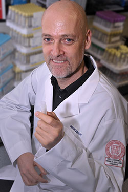 Dr. Karsten Suhre analyzed the genetic data of more than 1,300 individuals from Europe, Asia and the Middle East.
