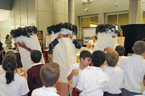 Dressed as cigarettes, Mazin El Hussein, Beshoy Sidrak and Adam Khader amuse young people and spread the message that smoking is bad for your health.