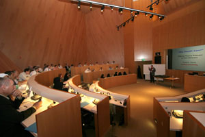 Overwhelming success: Twice as many delegates as<br>expected attended the first meeting of the Qatar<br>Physics Society.