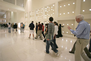 ASD students tour the WCMC-Q building